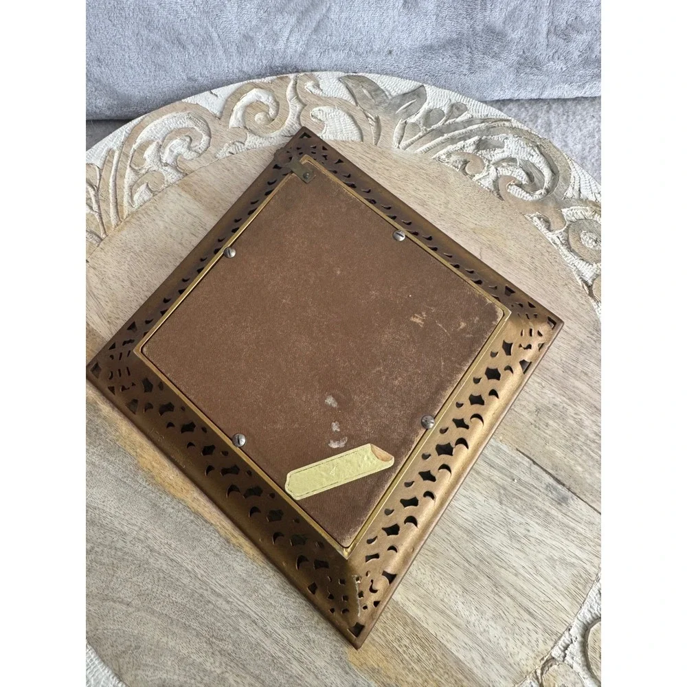 Vintage Ornate Brass Filigree Square Frame Oval Noblewoman Portrait‎ Velvet Mat
